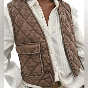 FREE PEOPLE WE THE FREE BROWN HUDSON CROPPED QUILTED VEST